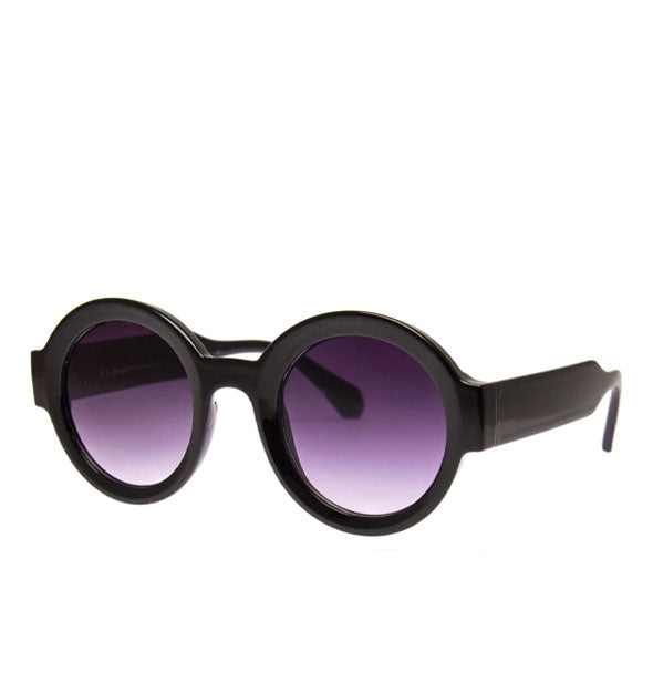 Round sunglasses with black frame and purplish gradient lenses