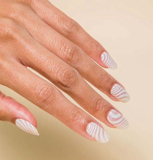 Chillhouse - Chill Tips Press On Nails: Let It Flow