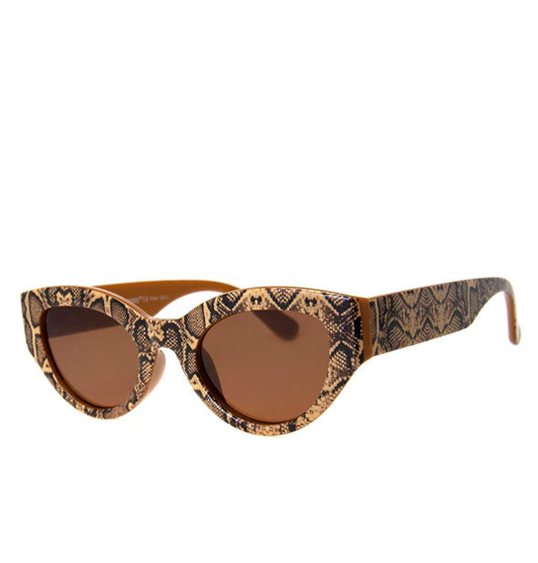 Thick-rimmed sunglasses with snakeskin print frame